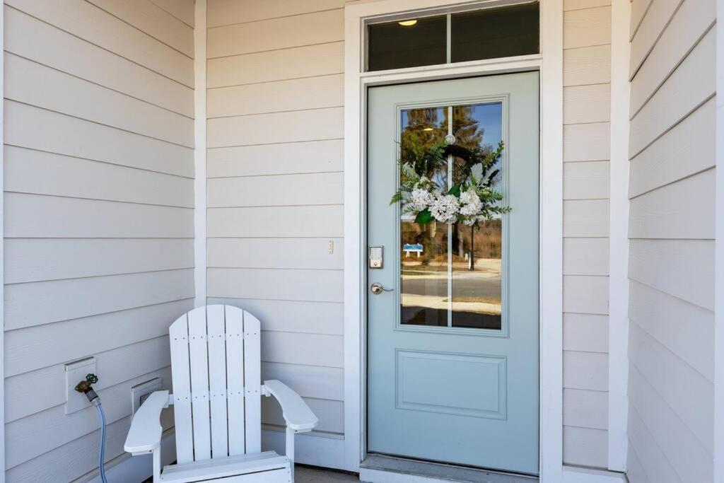 Beau Coast Getaway Villa Beaufort Exterior photo