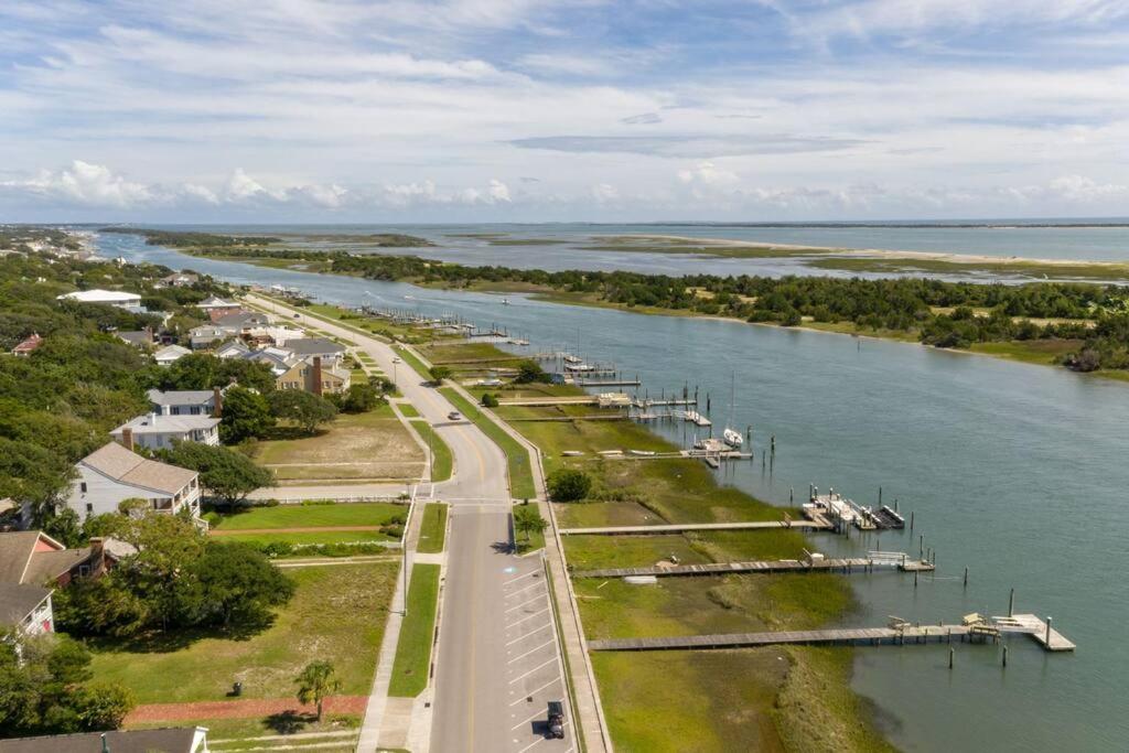 Beau Coast Getaway Villa Beaufort Exterior photo